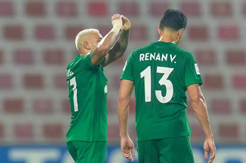 التعادل سيد الموقف.. شباب الأهلي يسقط في فخ تراكتور بدوري أبطال آسيا للنخبة